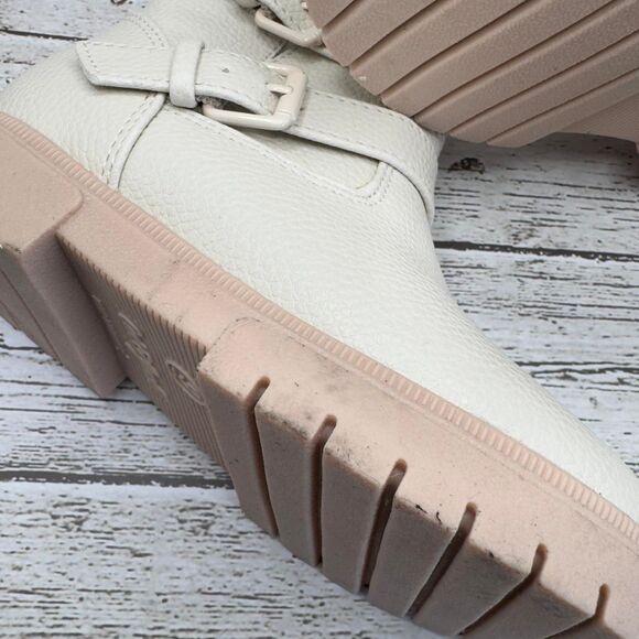 Cat & Jack Toddler Girls Evie Buckle Boots - Picture 6 of 6